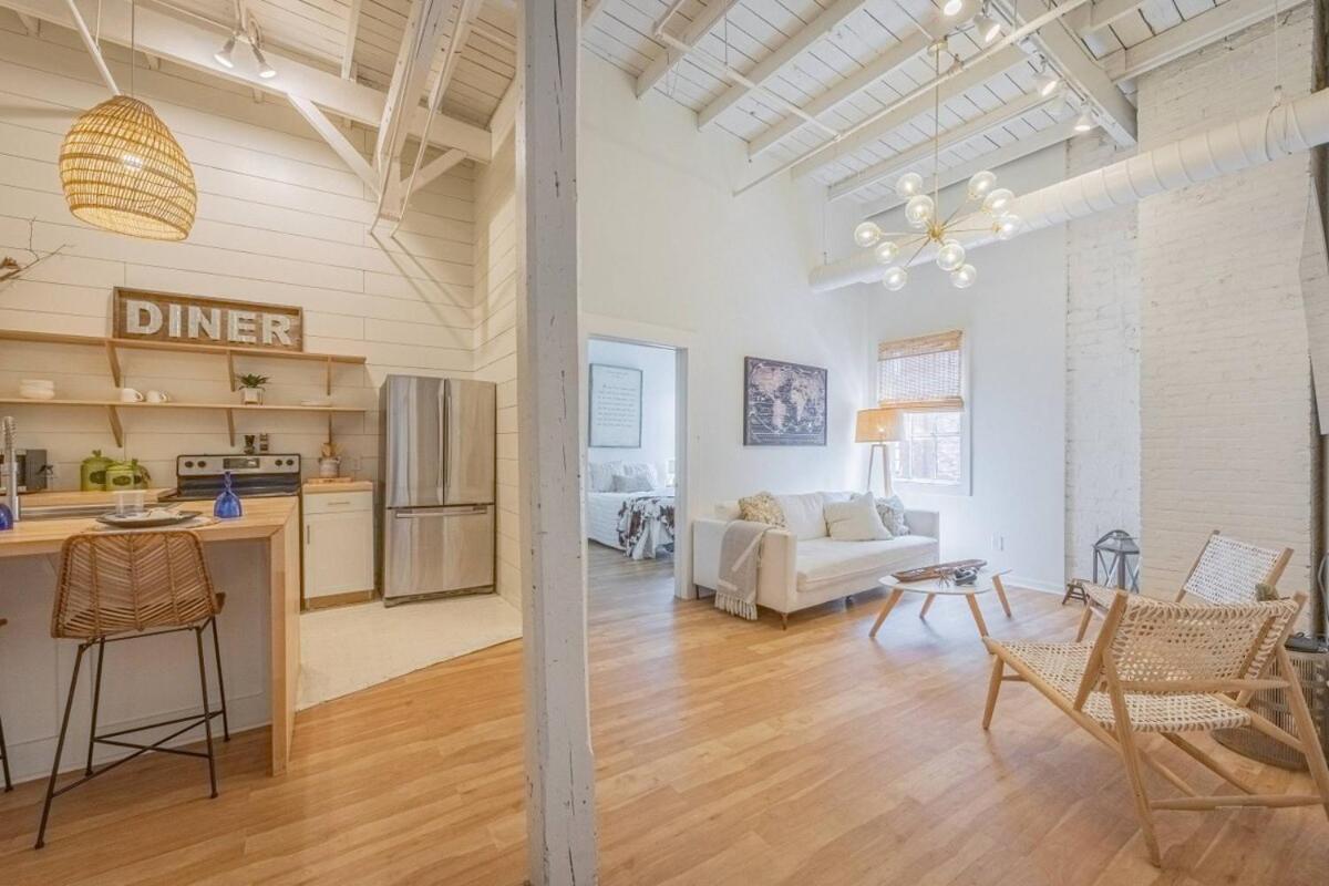 Darlin' Downtown Dawghouse Apartment Athens Exterior foto